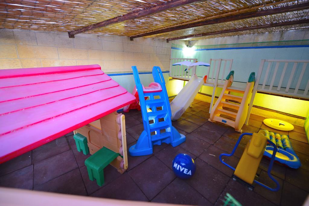 Anemomili Village Hotel apartamentowy 3*